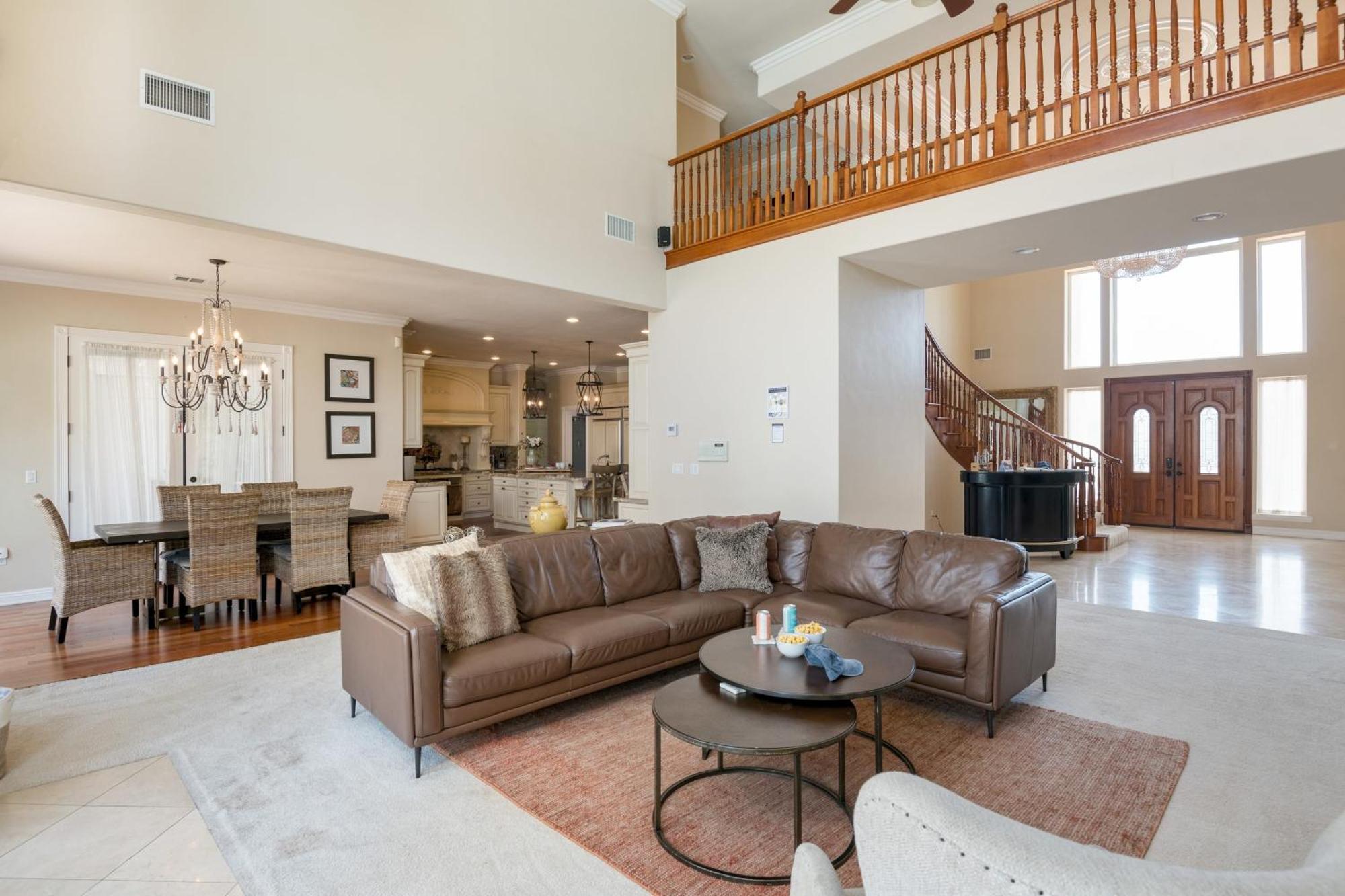 Grand Contento By Avantstay Extraordinary Estate W Pool Hot Tub Movie Room Temecula Exteriér fotografie