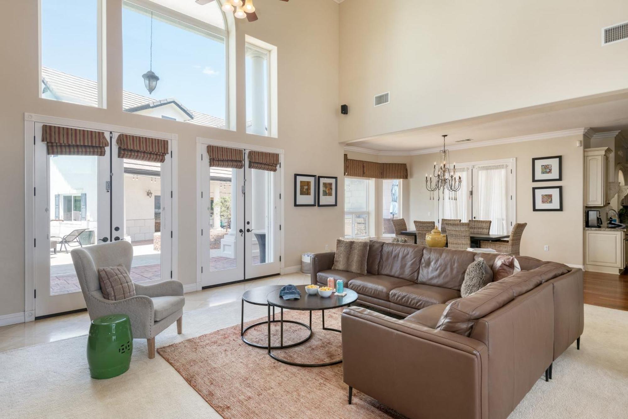 Grand Contento By Avantstay Extraordinary Estate W Pool Hot Tub Movie Room Temecula Exteriér fotografie